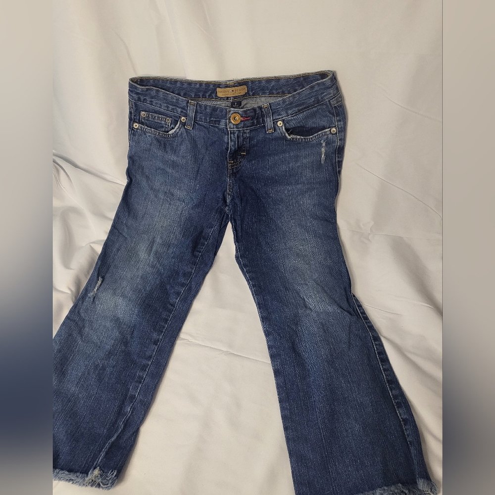 Tommy distressed cropped jeans